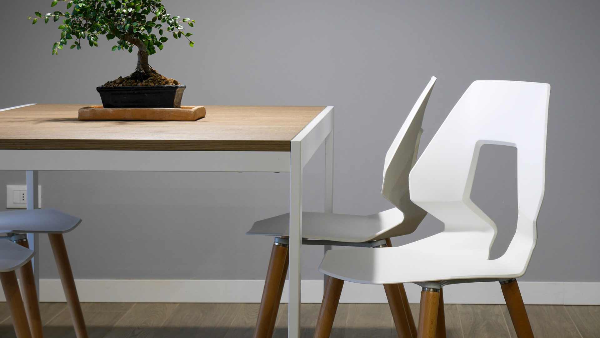 Table et chaise moderne